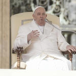 El Papa se disculpa tras haber dicho que no admitiría a candidatos homosexuales en los seminarios porque ya hay "mucho mariconeo"