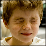 ¿Por qué si cerramos fuerte los ojos vemos luces? ¿Por qué si cerramos fuerte los ojos vemos luces?