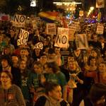 Las manifestaciones organizadas por CEAPA y el Sindicato de Estudiantes abarrotan las calles