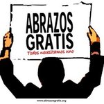 Free Hugs (Abrazos gratis) Free Hugs (Abrazos gratis)
