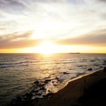 Puesta de sol en la playa La Barrosa Puesta de sol en la playa La Barrosa