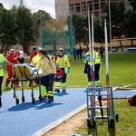 UNA ATLETA DE 13 AÑOS RECIBE EL IMPACTO DE UNA JABALINA UNA ATLETA DE 13 AÑOS RECIBE EL IMPACTO DE UNA JABALINA